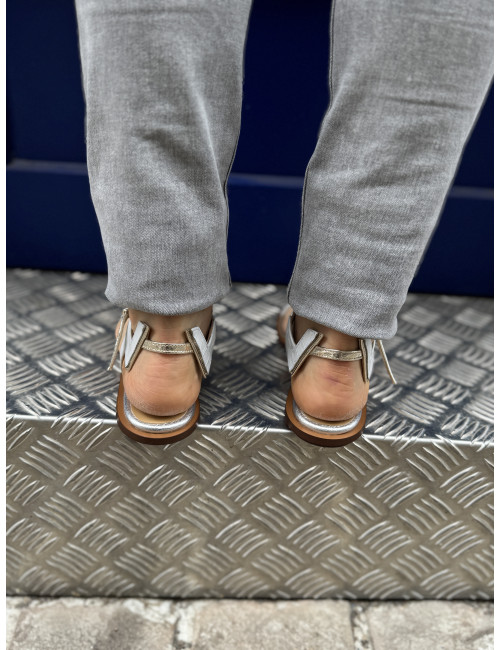 Nu pieds ATOMIC Créatis