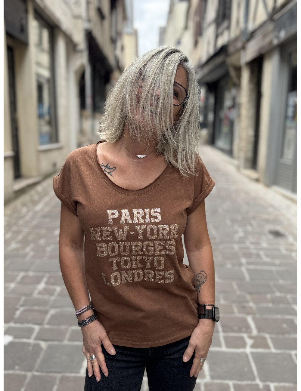 Tee shirt camel PARIS New York pailettes camel