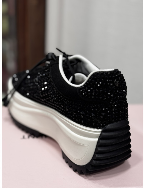 Sneakers noires à strass Lola Casademunt