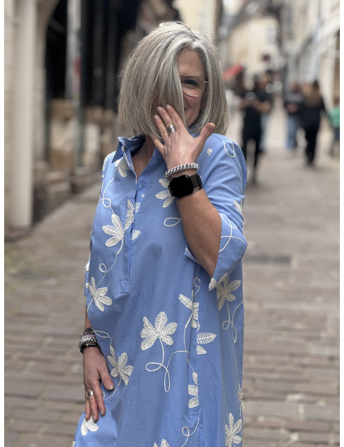 Robe chemise fleurs brodées Lola Casademunt