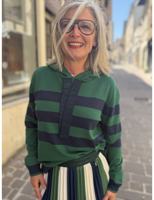 Pull vert à capuche Lola casademunt