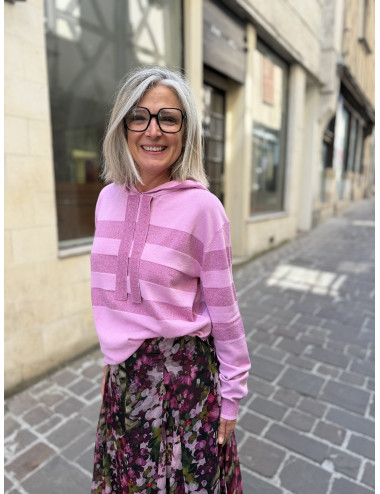 Pull rose à capuche Lola casademunt