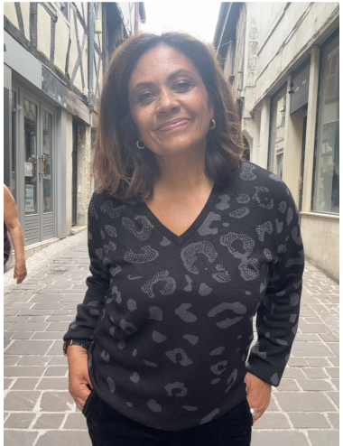 Pull noir imprimé  et strass Lola Casademunt