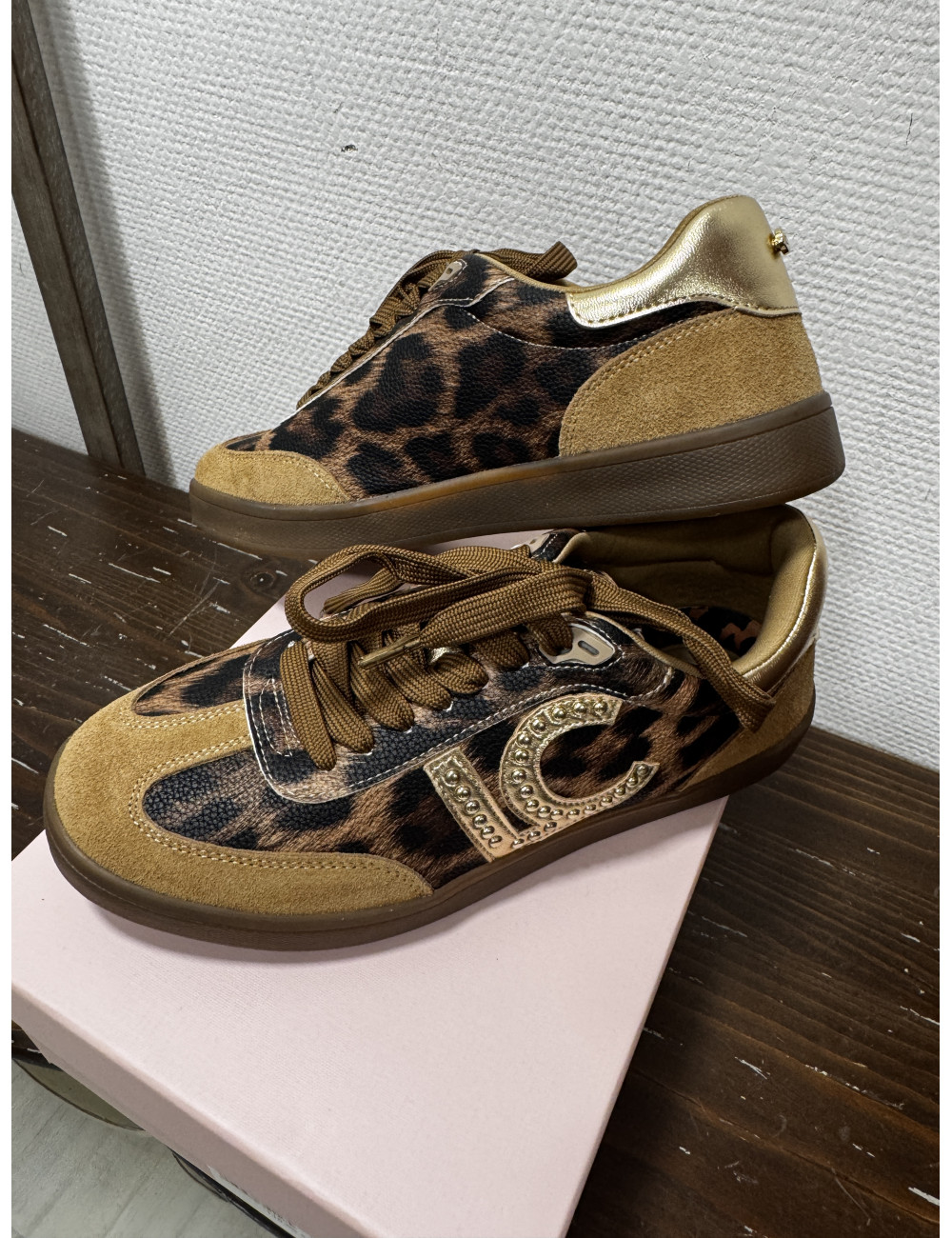 Sneakers léopard Lola Casademunt
