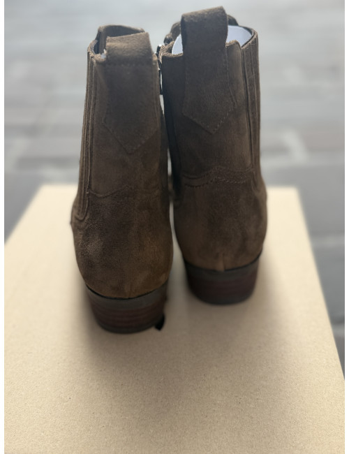 BOOTS LARS SMS