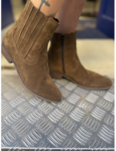 BOOTS LARS SMS