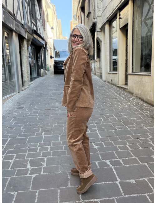 Veste VICHY velours camel Etymologie