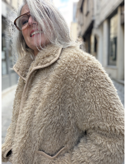 Veste VERONA camel Etymologie